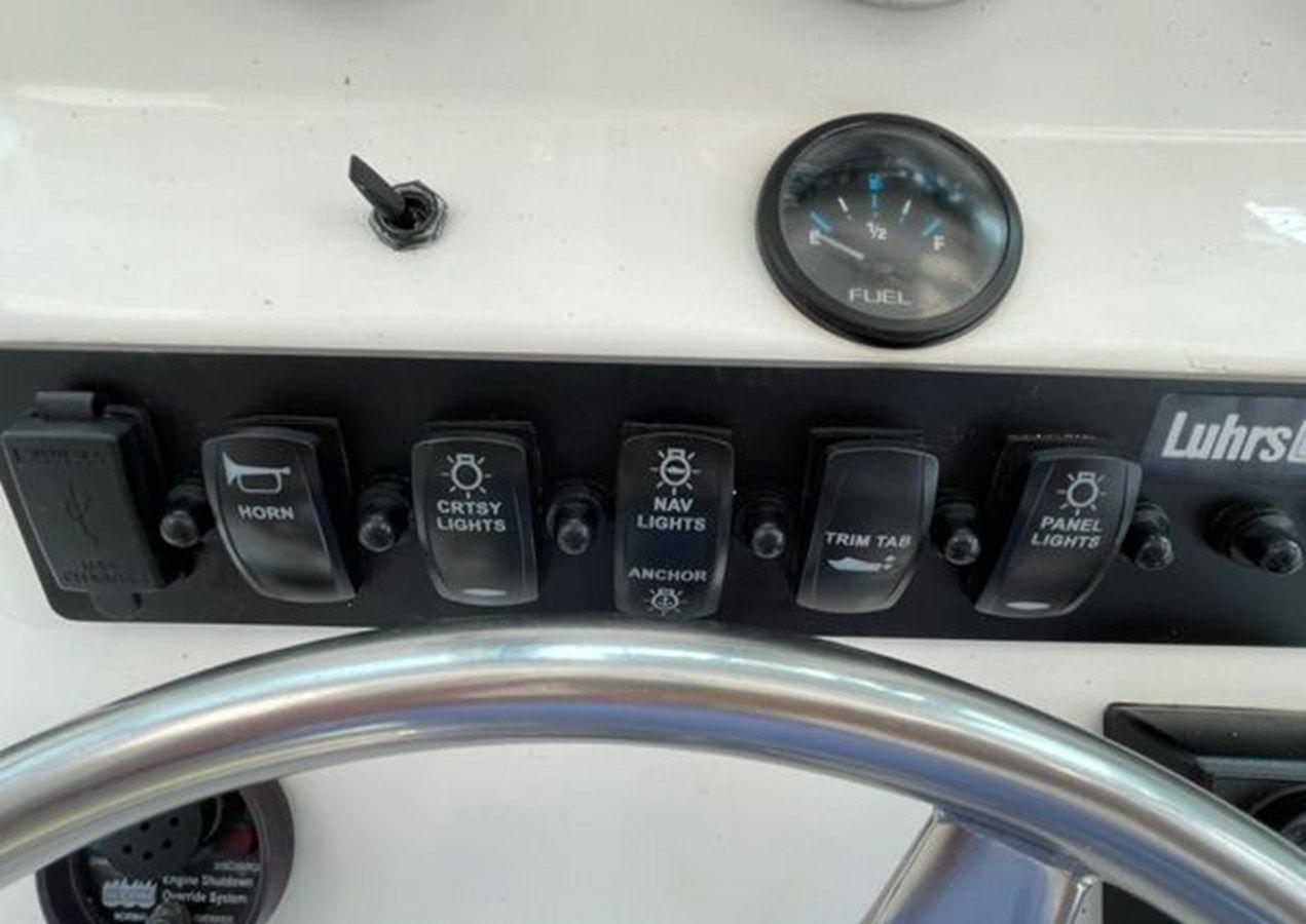 Стоимость яхты 2005 Luhrs Custom 29 Custom 29