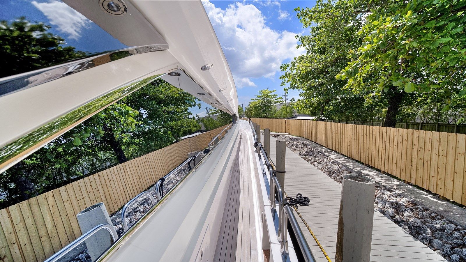 GBXSK04137L607 - Sunseeker