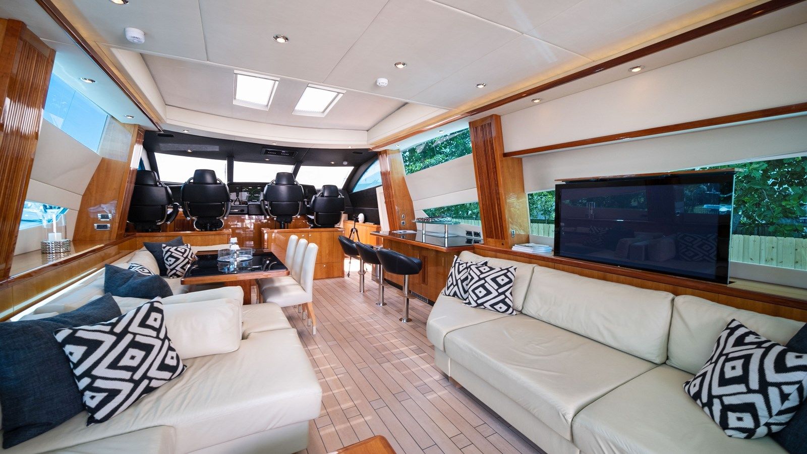 GBXSK04137L607 - Sunseeker