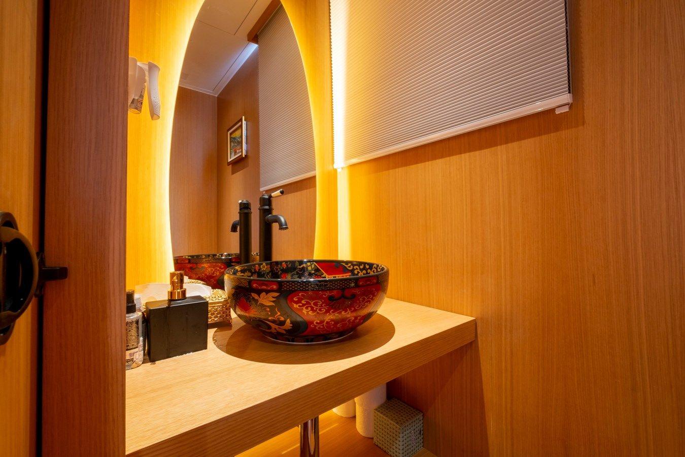 85' SEMI DISPLACEMENT TRAWLER 84 price