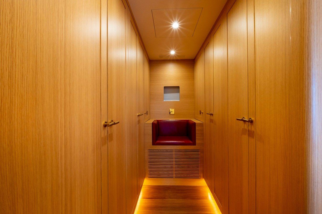 Buy a yacht 85' SEMI DISPLACEMENT TRAWLER 2022