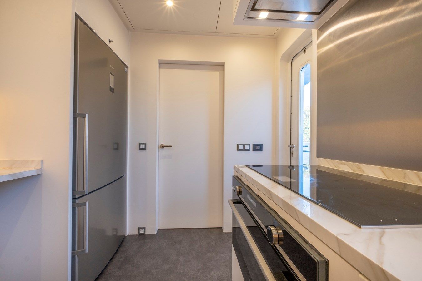 Buy a 85' SEMI DISPLACEMENT TRAWLER 2022 at Shestakov Yacht Sales