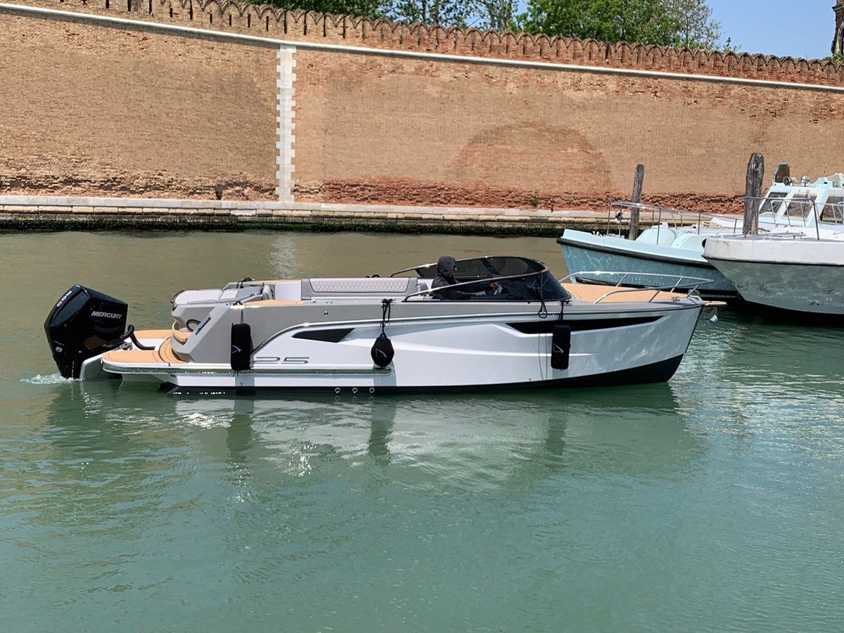 Buy a Alfastreet 25 Cabin with Mercury Verado 2023 at Shestakov Yacht Sales