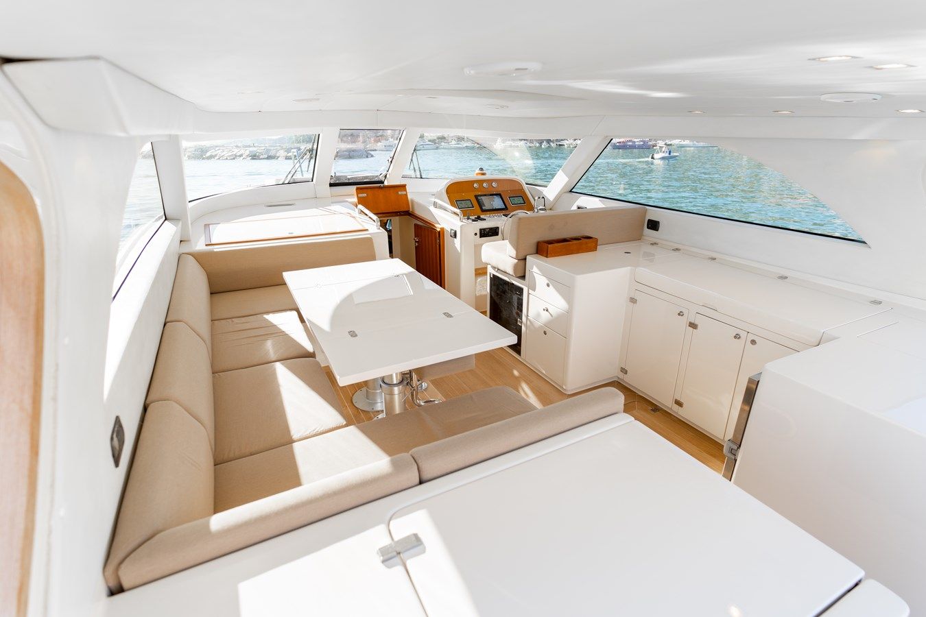 Buy a WOLFDANCER 51 at Shestakov Yacht Sales