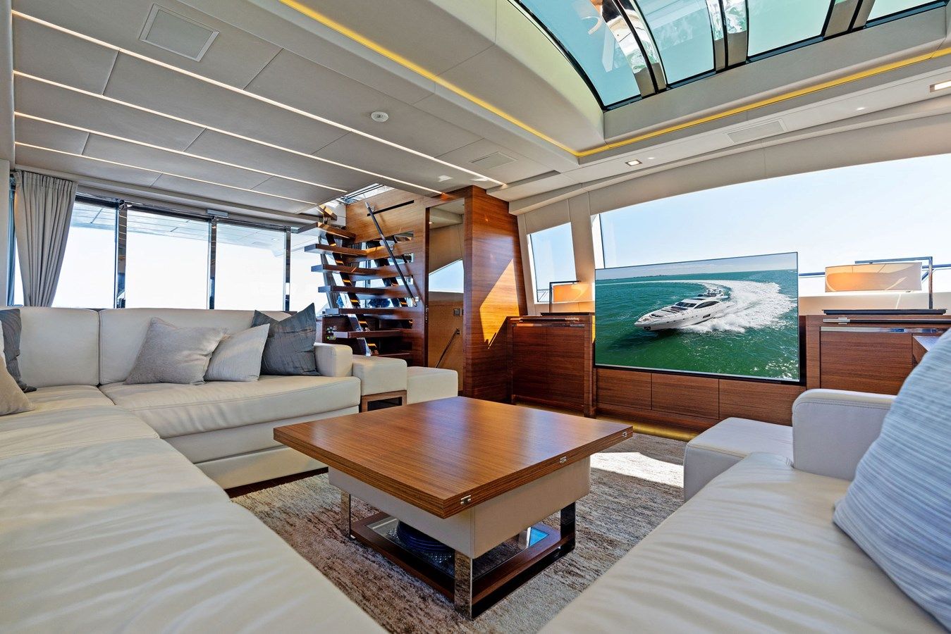 Buy a yacht MINE SET - Mangusta