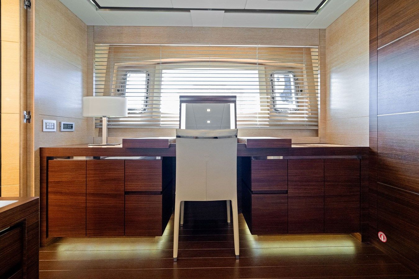 MINE SET 2016 yacht sale