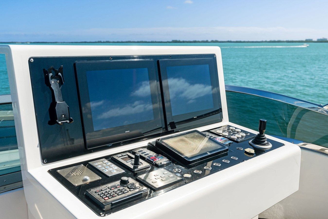 best yacht sales deals MINE SET - Mangusta