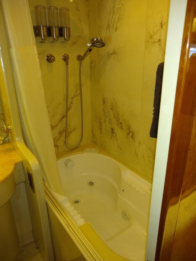 the best price on ALCHEMIST