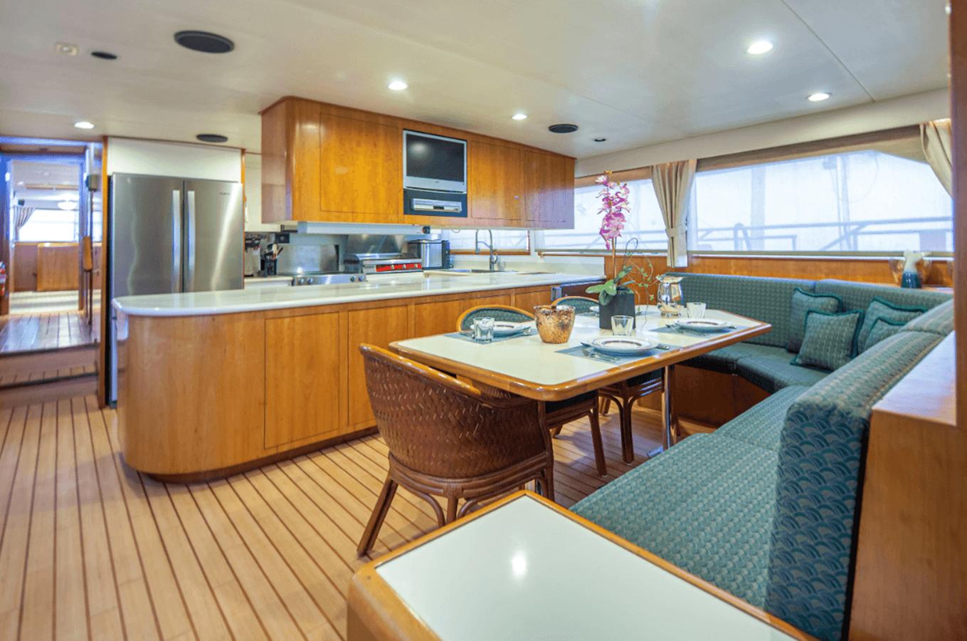 Купить яхту Golden Eagle 98 в Shestakov Yacht Sales
