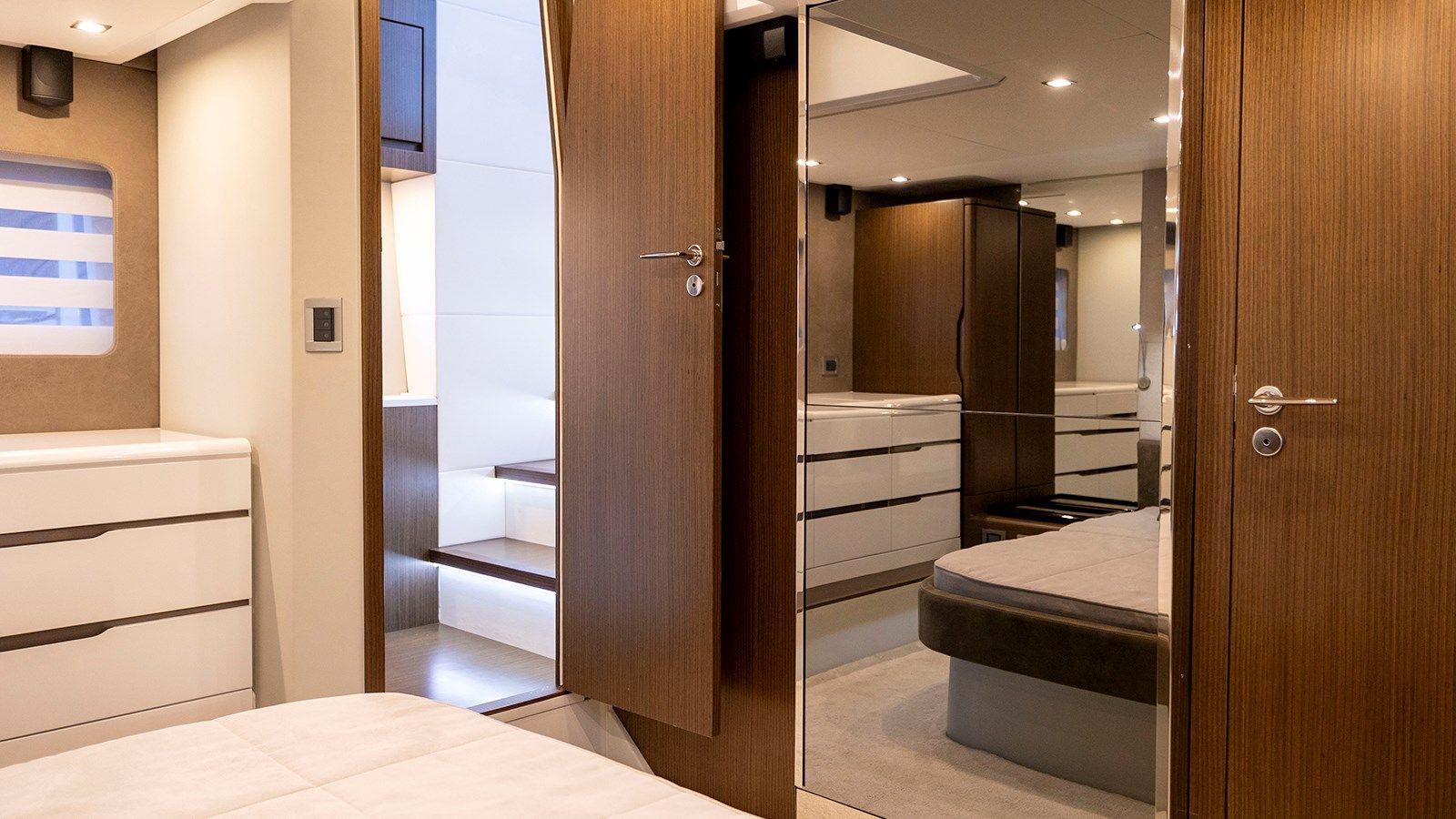 Buy a yacht MON TON - SCHAEFER YACHTS