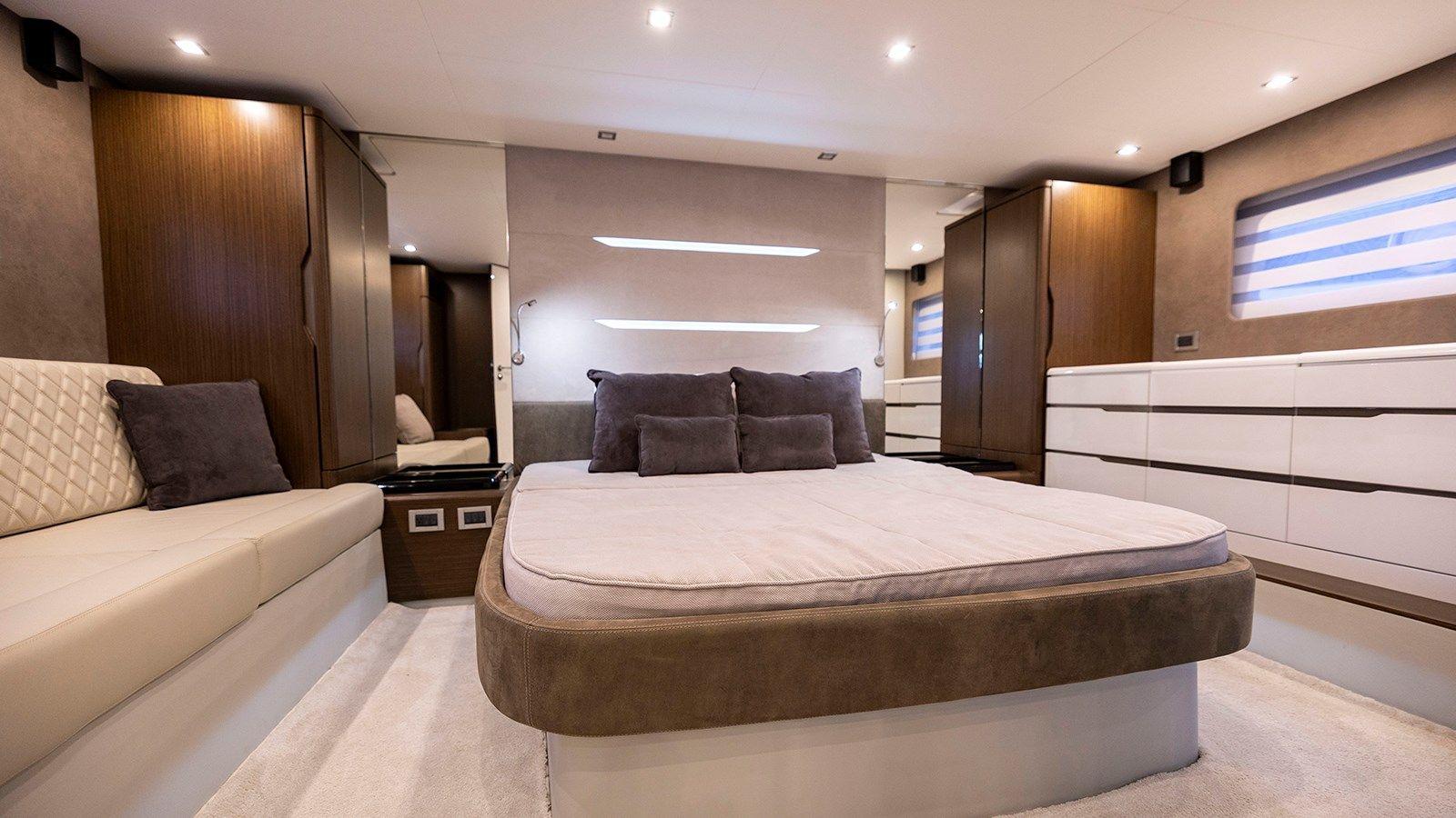 Buy a yacht MON TON 66