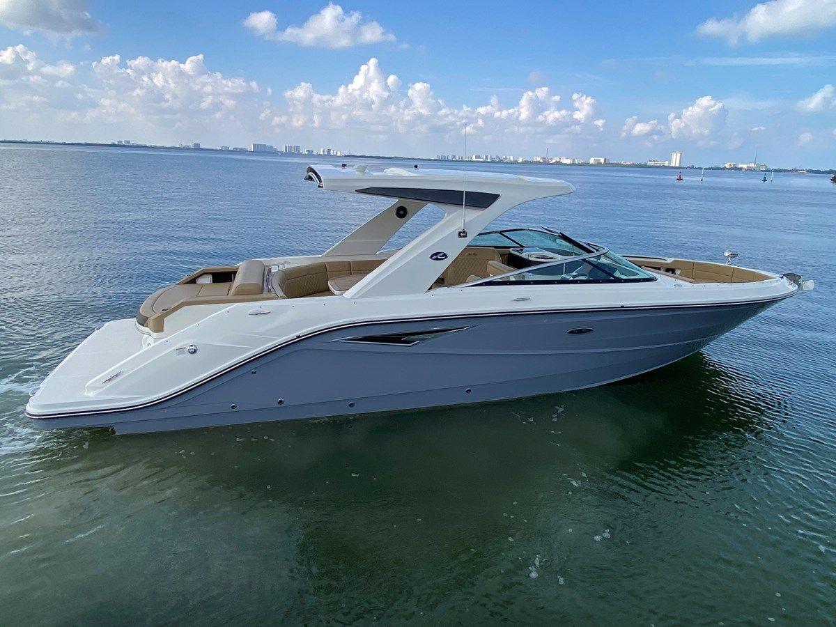 Buy a yacht CASA - 2022 SEA RAY 310 SLX @ CANCUN 2022