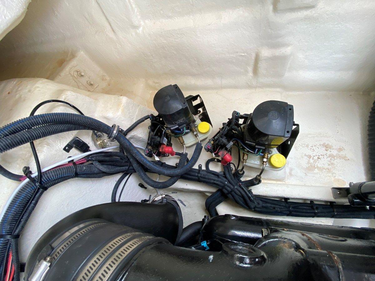 Buy a CASA - 2022 SEA RAY 310 SLX @ CANCUN 310 SLX at Shestakov Yacht Sales