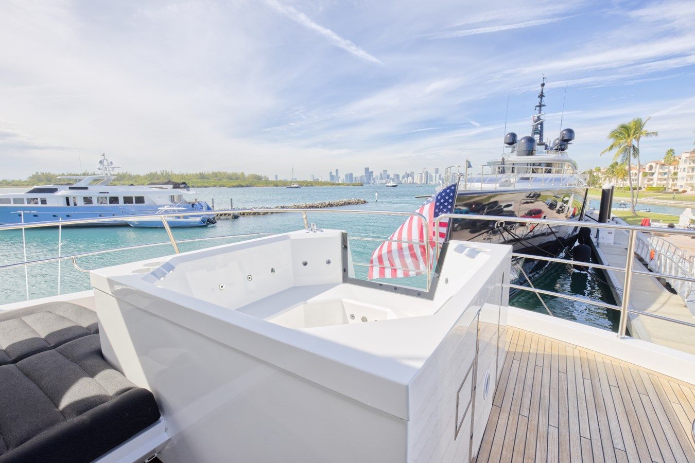 the best price on XSK06864H718 86 Yacht