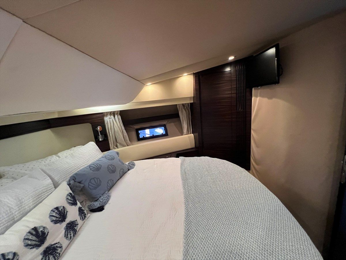 Купить яхту Azimut 40 40S в Shestakov Yacht Sales