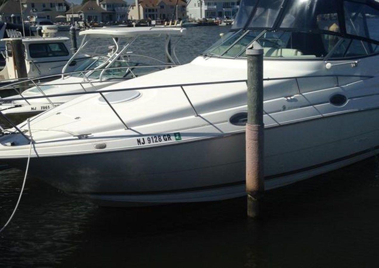 Buy a yacht 1998 Cruisers Yachts 2870 Rogue - Cruisers Yachts