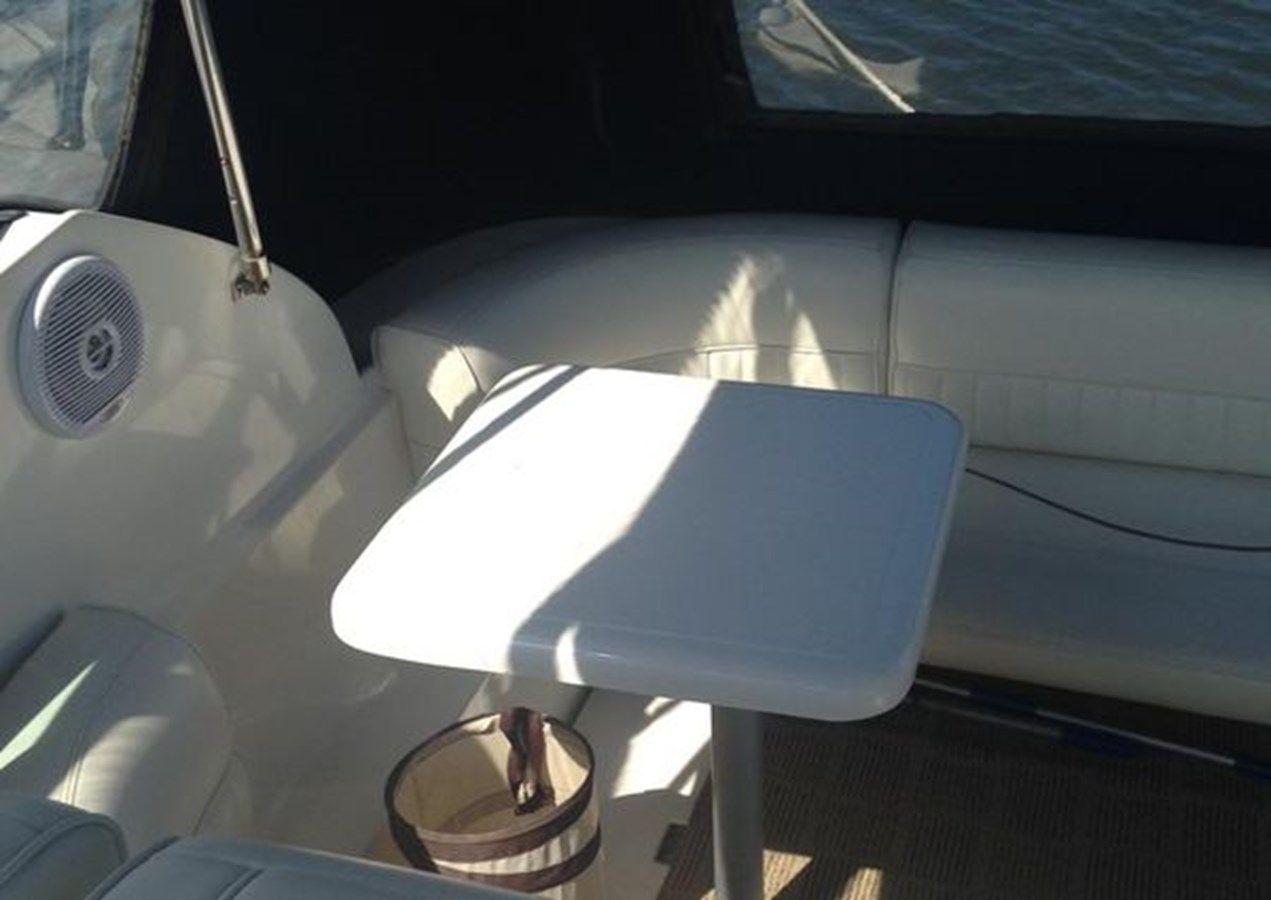 1998 Cruisers Yachts 2870 Rogue 29 yacht sale