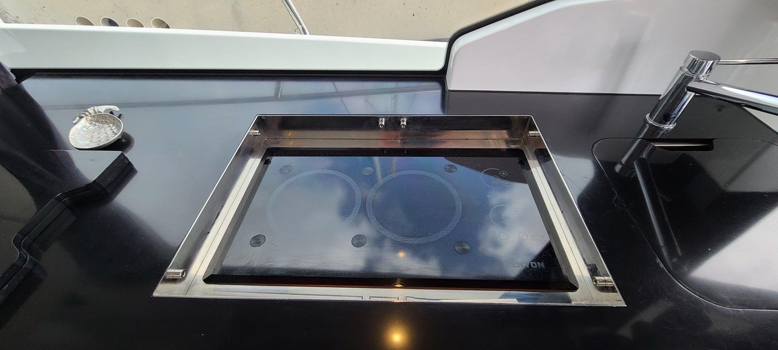 the best price on Due South NC 1095 Fly