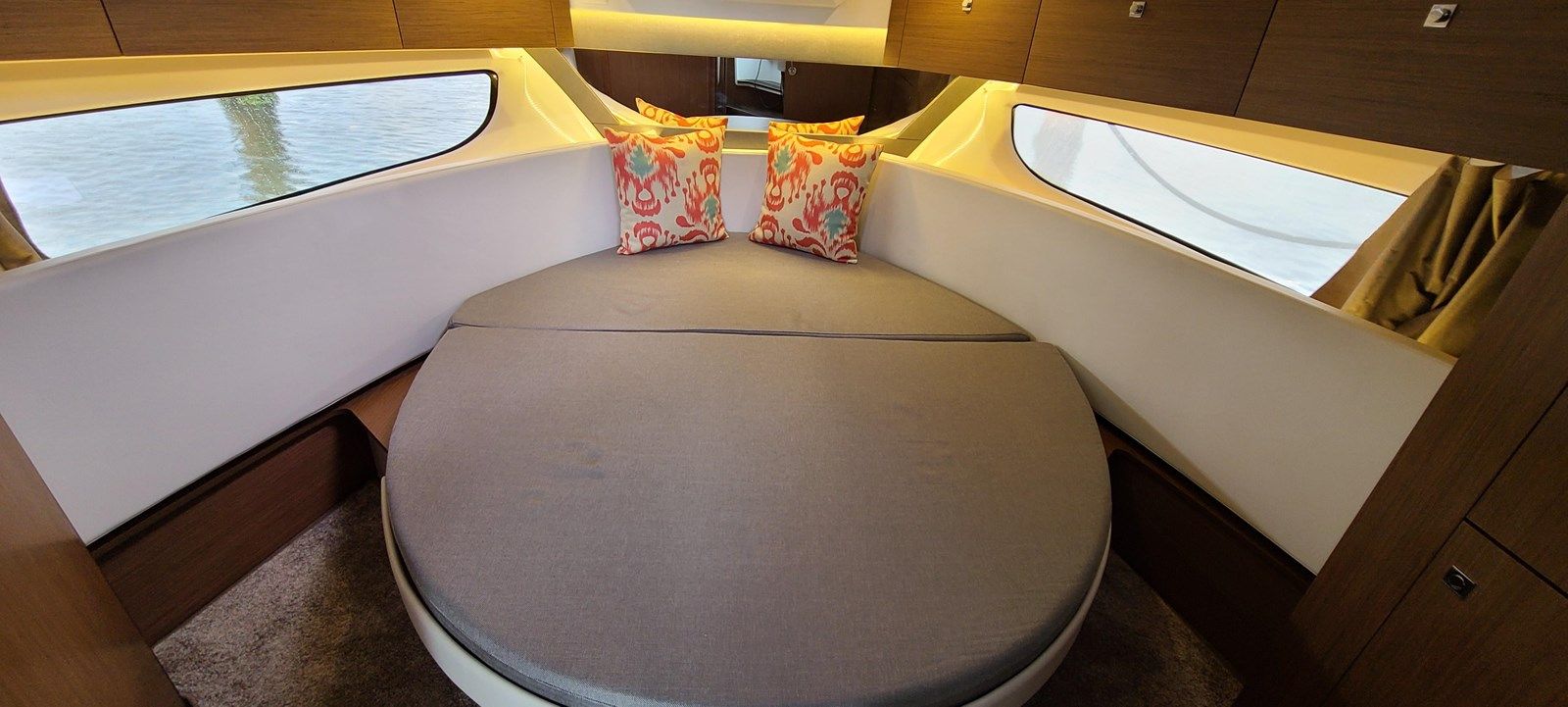 Buy a Due South - Jeanneau at Shestakov Yacht Sales