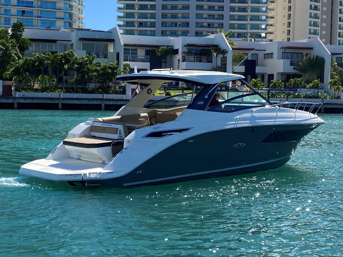 Лучшие предложения покупки яхты 2022 SEA RAY 320 SUNDANCER @ CANCUN 32