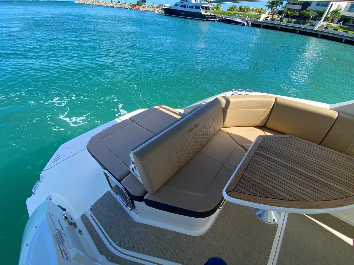 Продажа яхты 2022 SEA RAY 320 SUNDANCER @ CANCUN