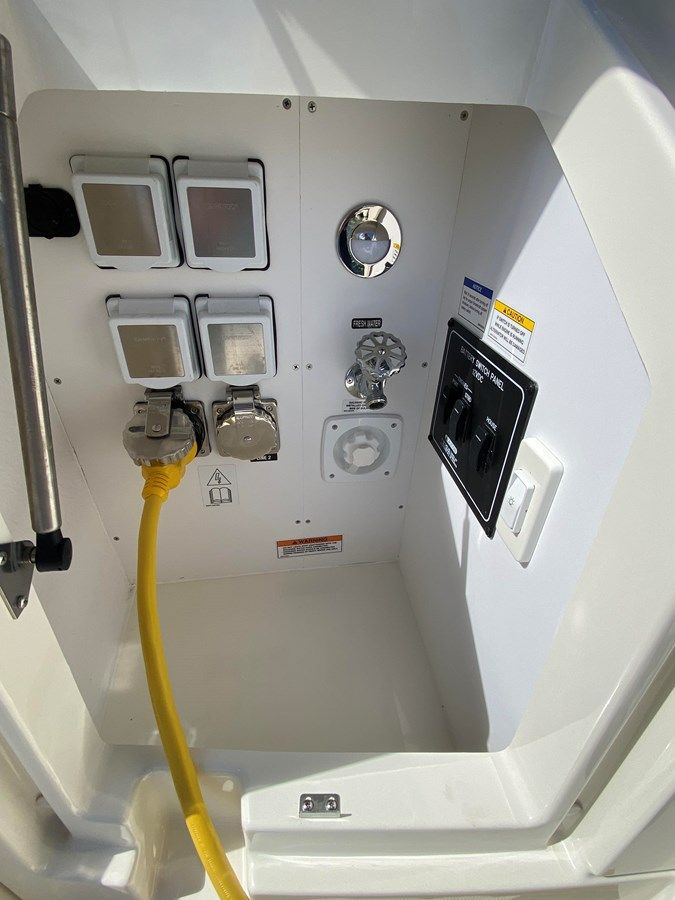 Лучшие предложения покупки яхты 2022 SEA RAY 320 SUNDANCER @ CANCUN - SEA RAY