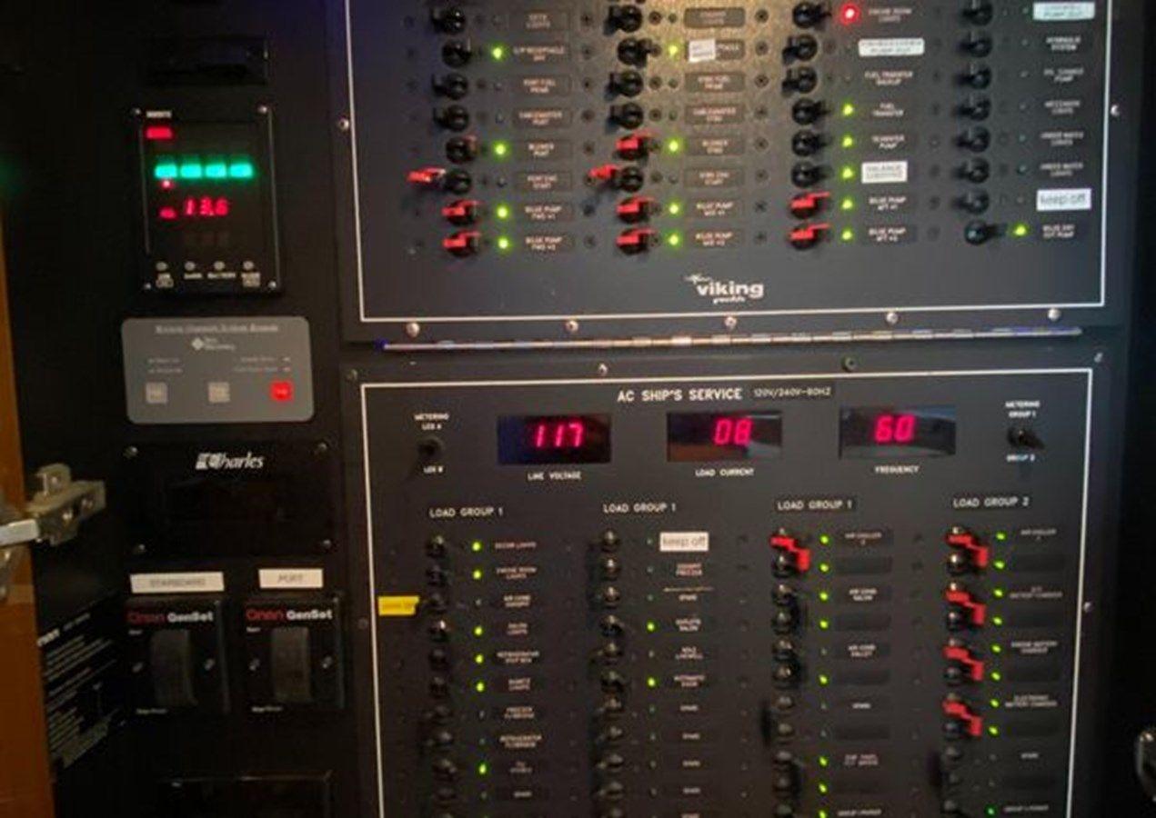 Купить яхту Like What U Sea 2005 в Shestakov Yacht Sales