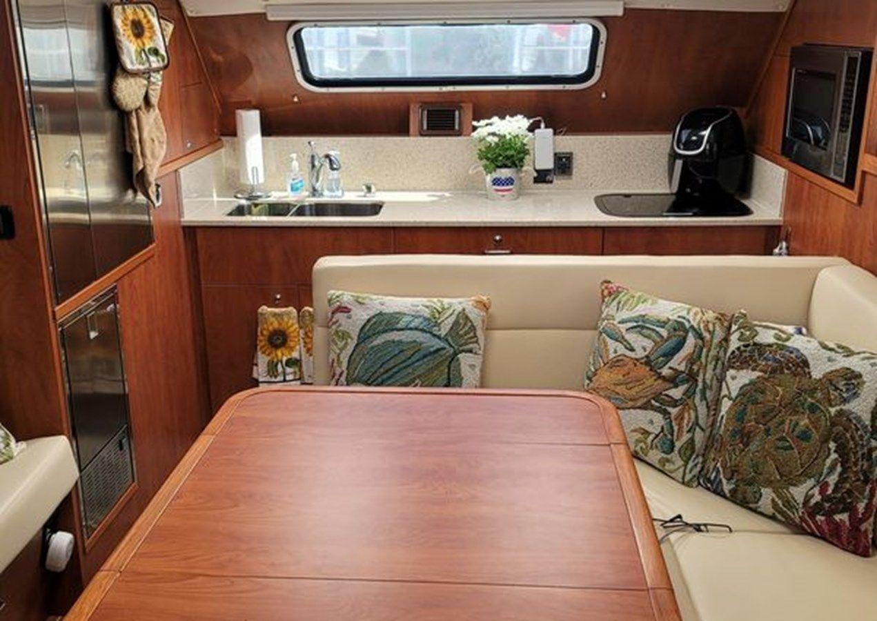 Лучшие предложения покупки яхты 2021 Endeavour Catamaran 440 Hybrid