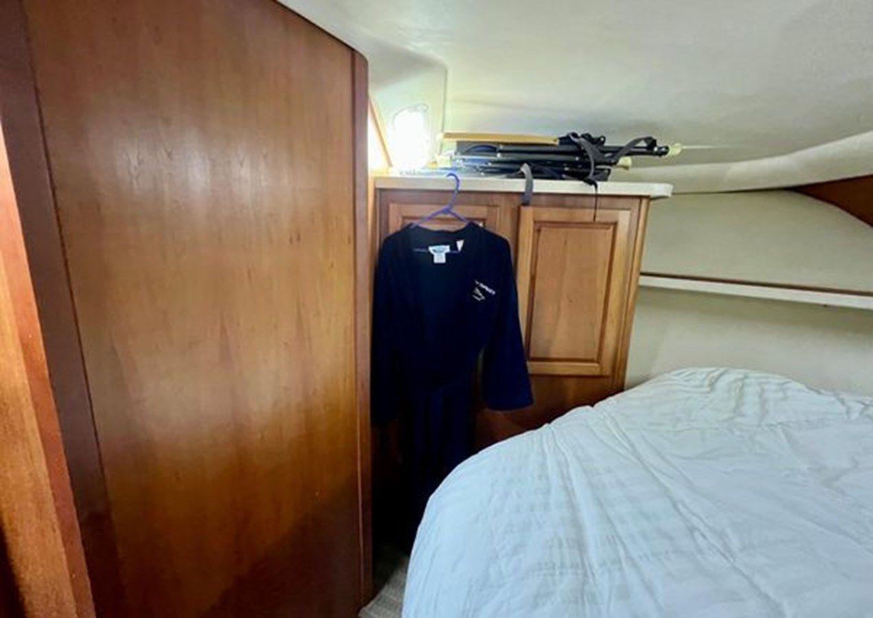 Лучшая цена на 2003 Luhrs 40 Convertible