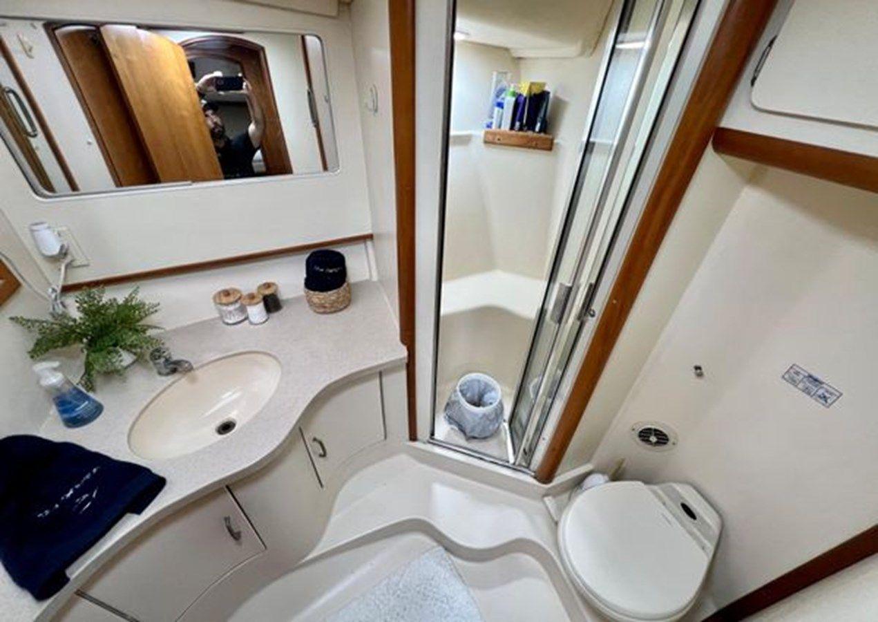 2003 Luhrs 40 Convertible - LUHRS