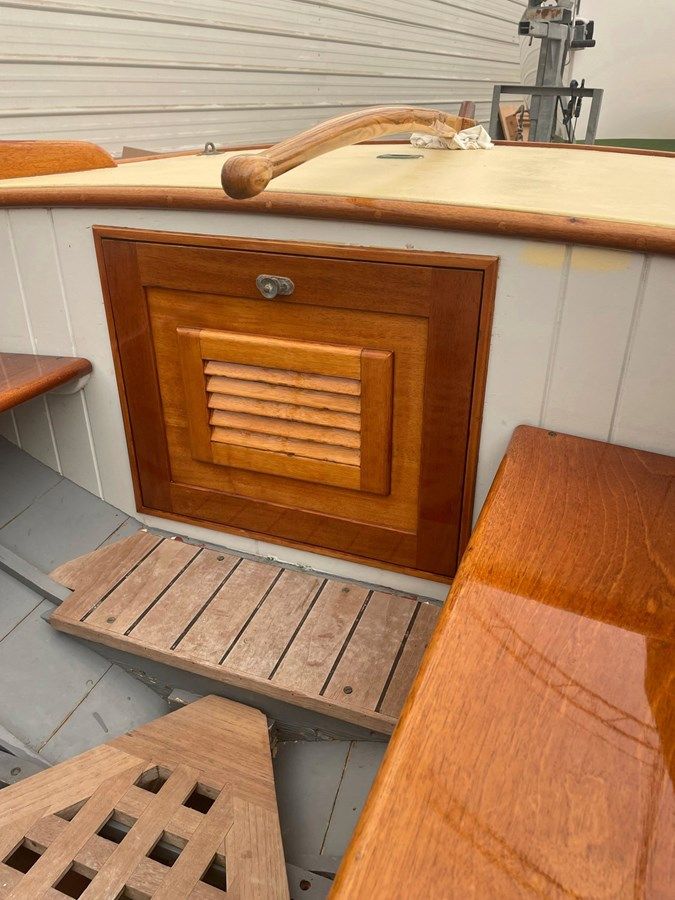 best yacht sales deals LIZZ - HERRESHOFF