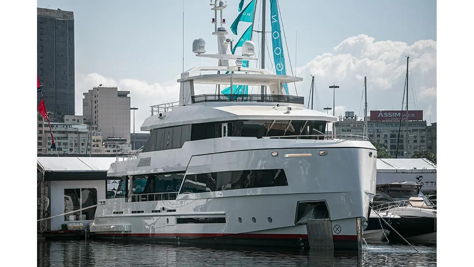 best yacht sales deals 2026 Inace Explora 90