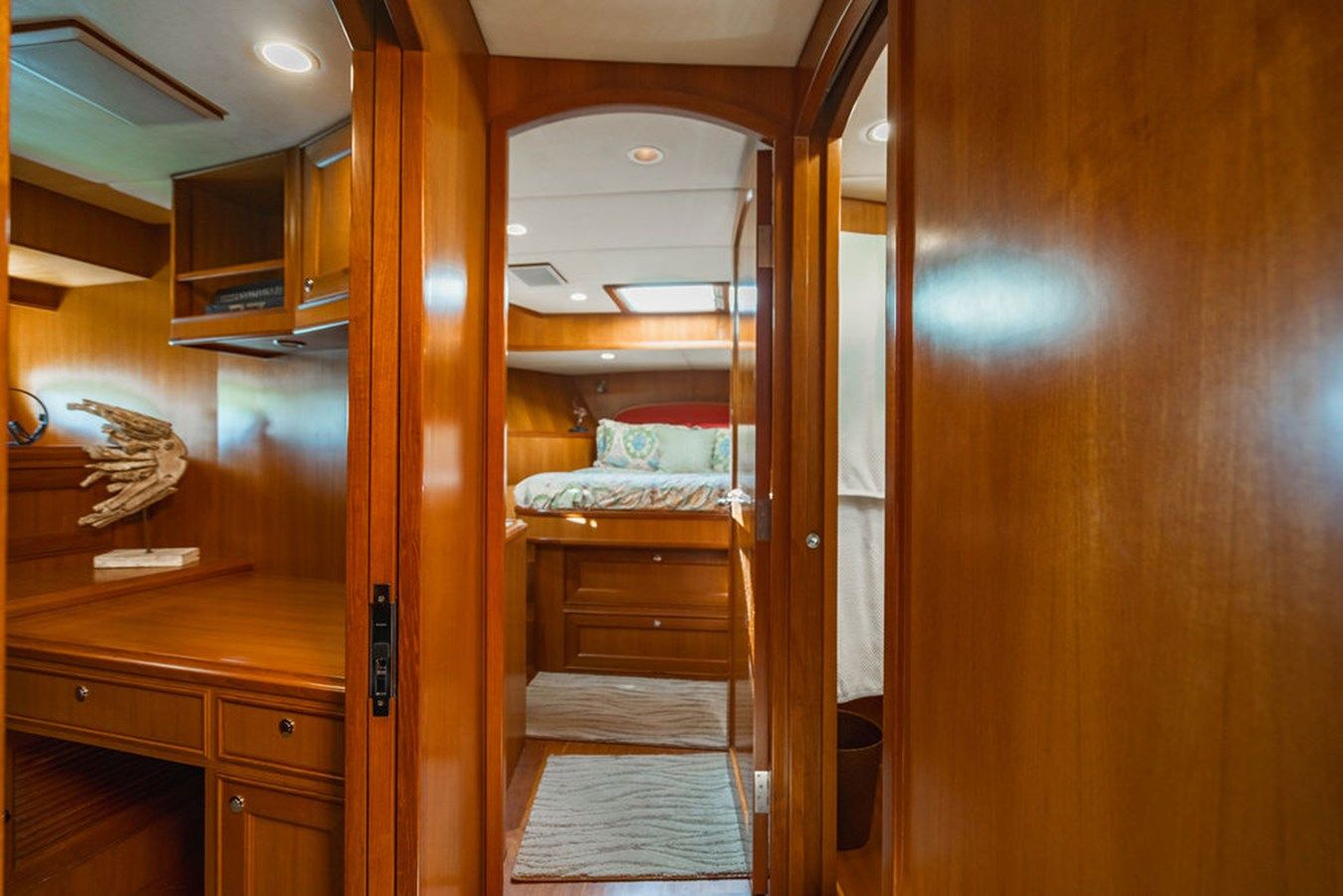 Buy a Sunshine - OFFSHORE YACHTS at Shestakov Yacht Sales