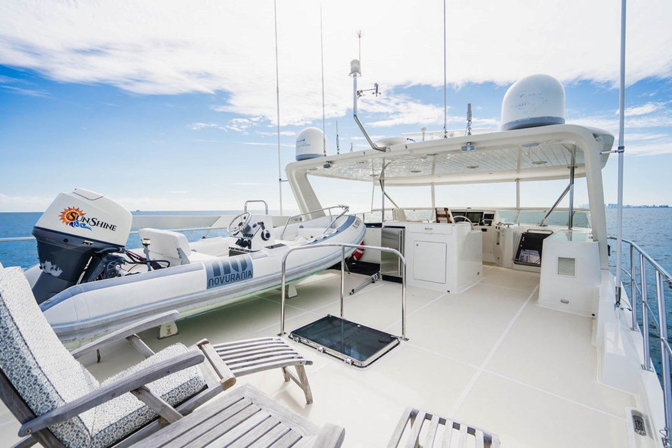 Buy a yacht Sunshine 72