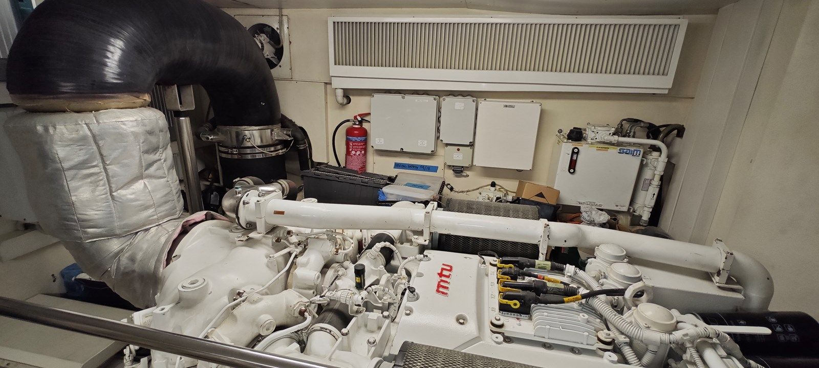 Buy a yacht MAYBE NOT 830