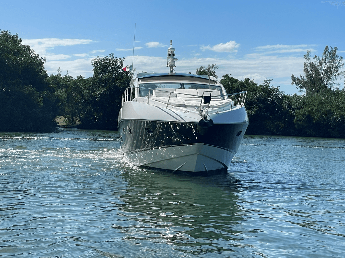 Лучшая цена на GÜERO 2011