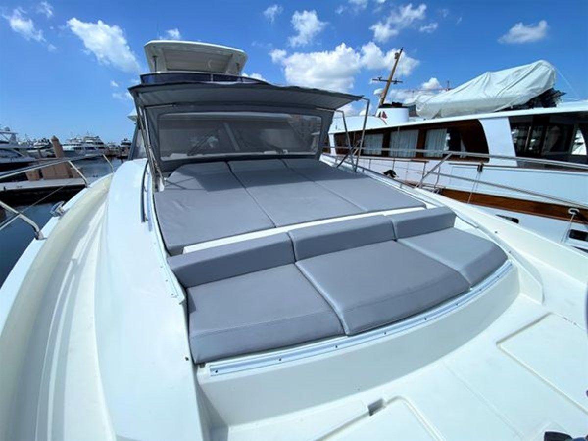 Лучшие предложения покупки яхты 2016 Prestige 680 Fly - PRESTIGE