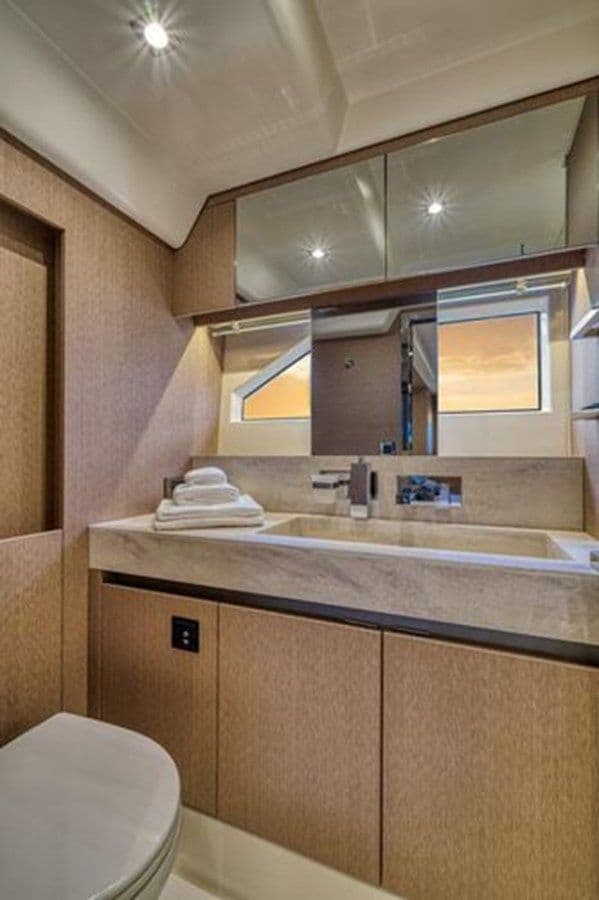 best yacht sales deals 2021 Prestige 690 - PRESTIGE