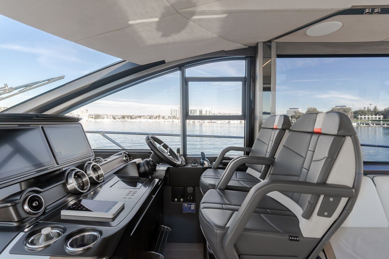 Лучшие предложения покупки яхты 22 2022