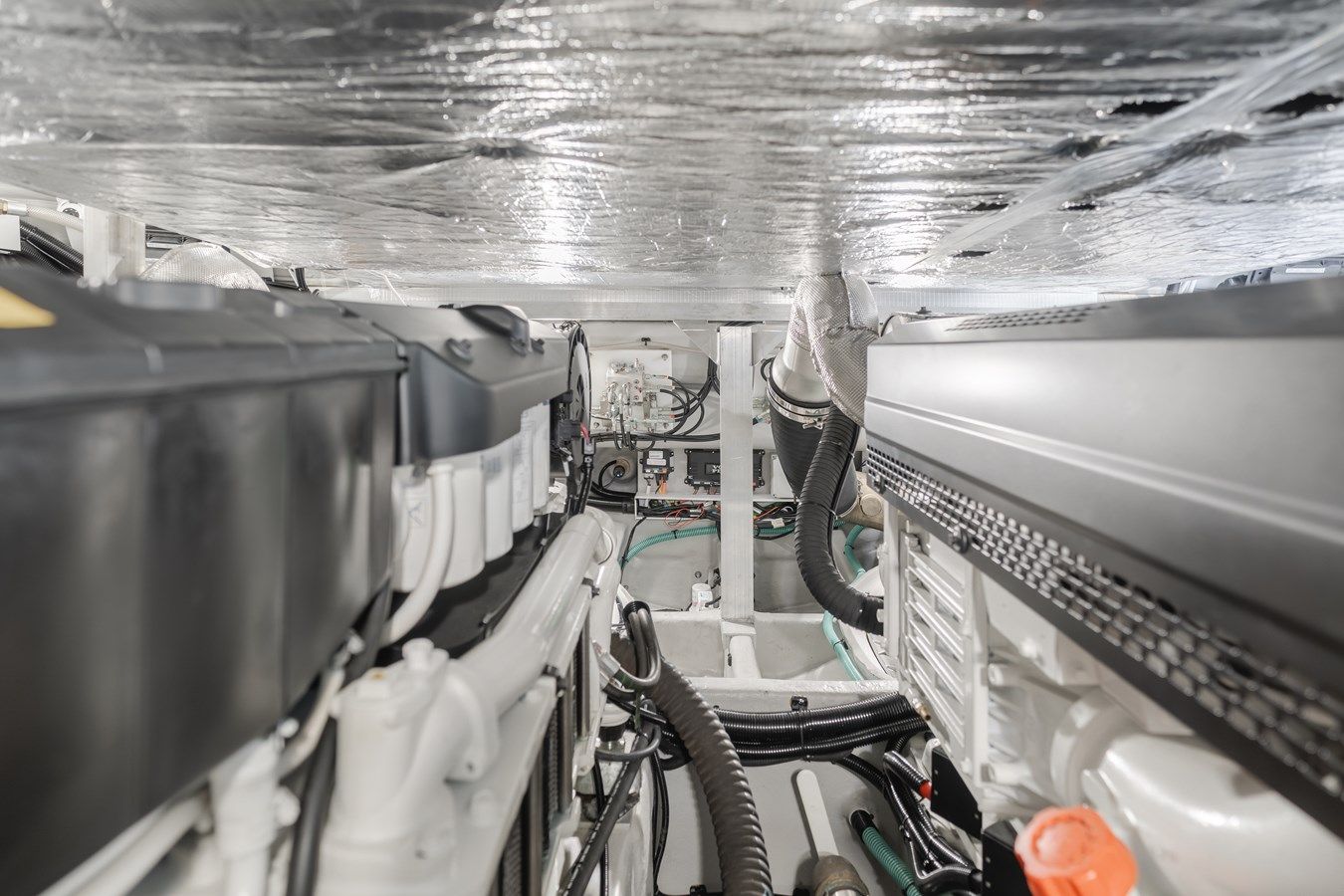 Купить яхту 22 65 в Shestakov Yacht Sales