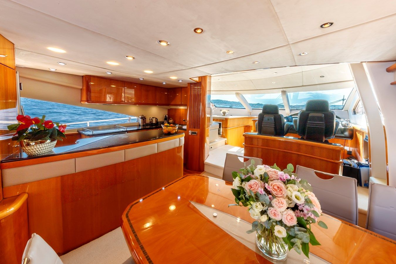 LADY YOUSRA - Sunseeker yacht sale