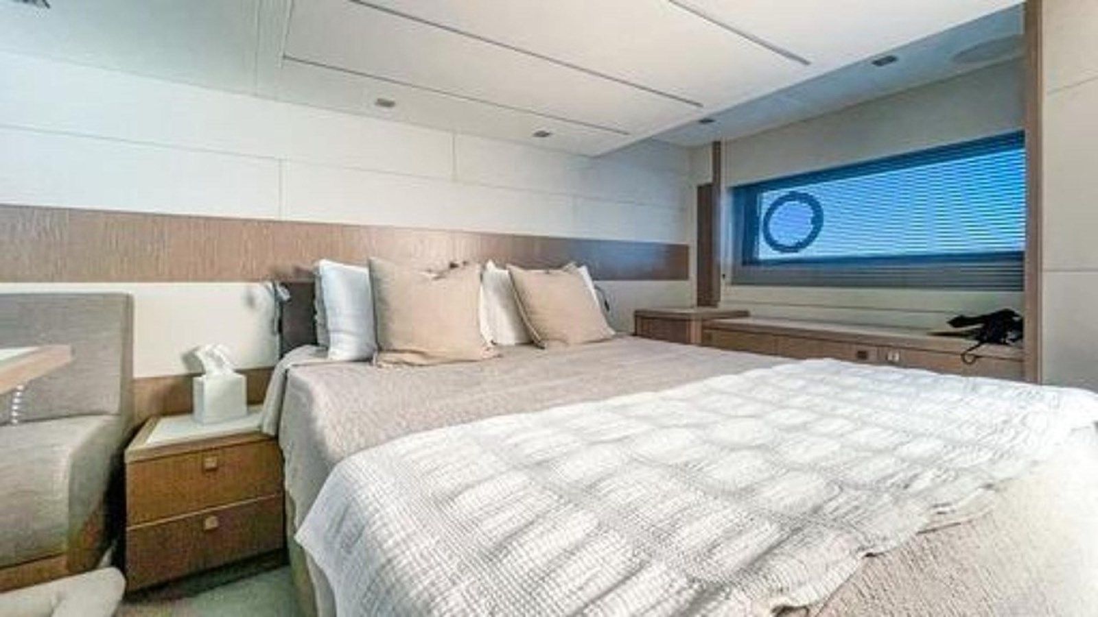 2019 Sunseeker 50 Predator - Sunseeker yacht sale