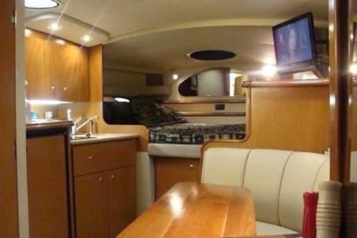 Лучшая цена на 2004 Cruisers 320 Express