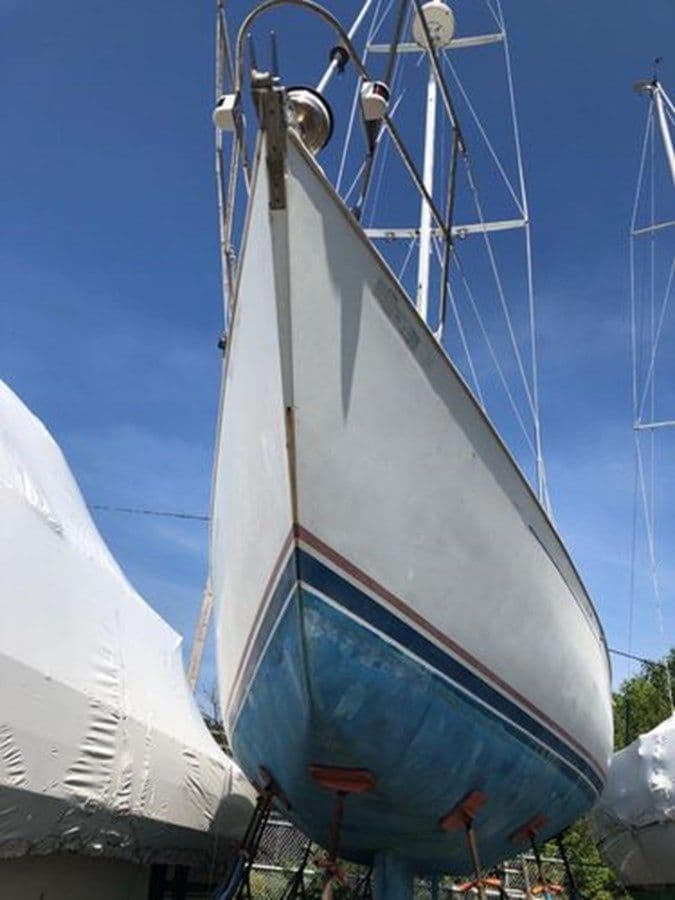 Kialani - C & C YACHTS price