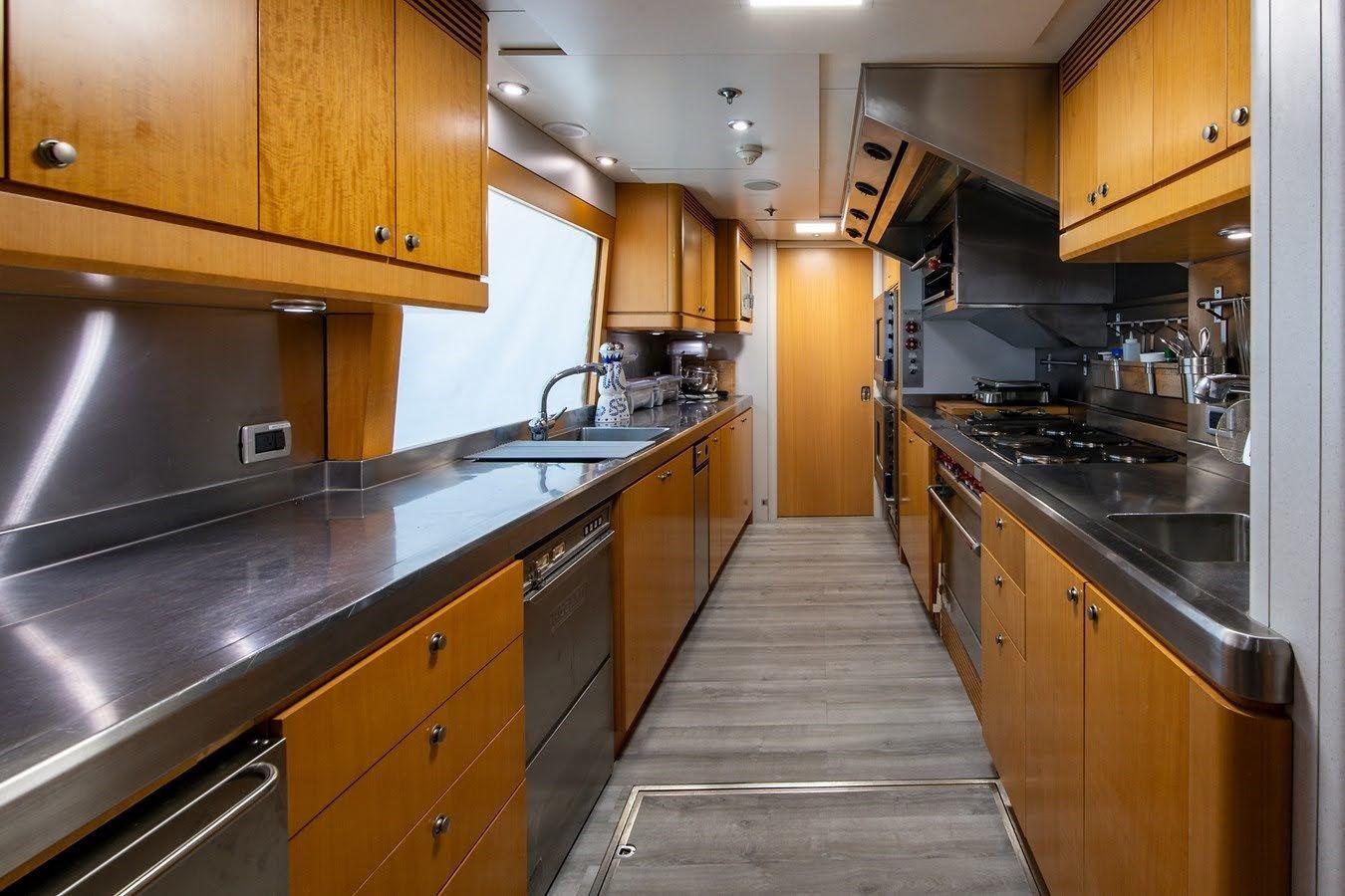 Купить яхту MIZU 174 в Shestakov Yacht Sales