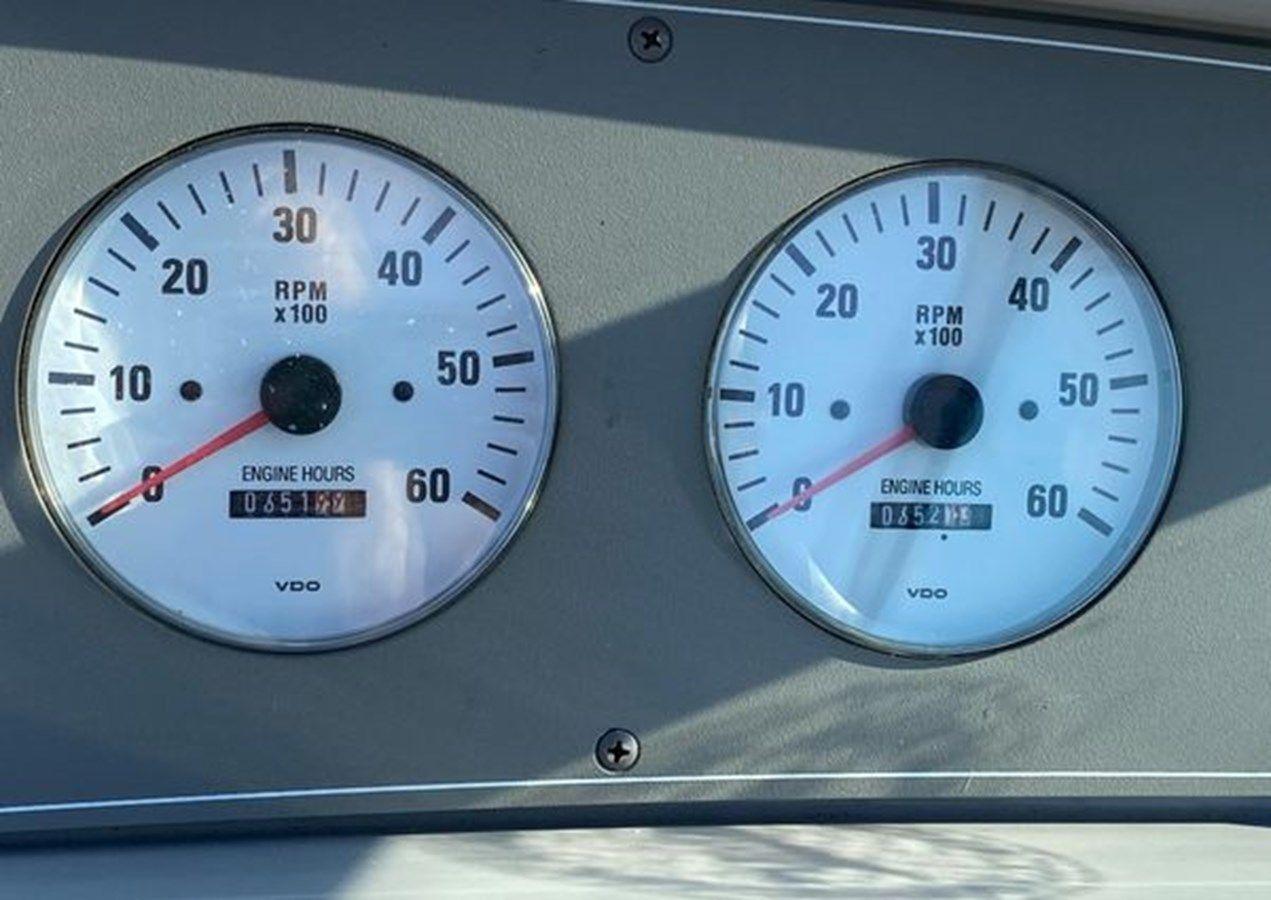 Buy a 2001 Formula 280 Sun Sport - Formula Boats at Shestakov Yacht Sales