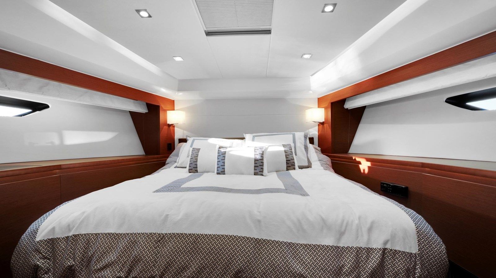 Buy a No Patients 550 Flybridge at Shestakov Yacht Sales