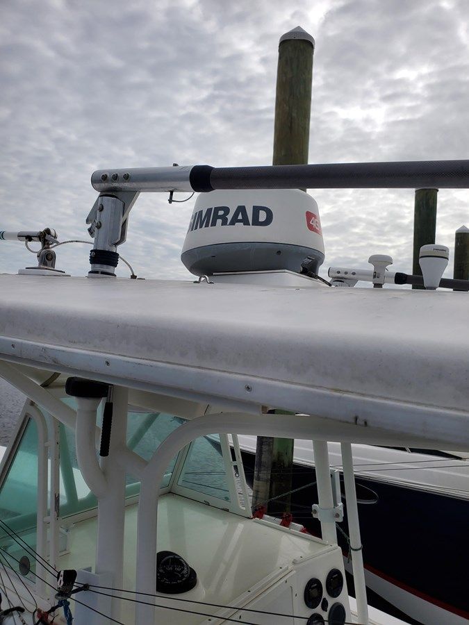 Лучшая цена на Jolly Roger 2008