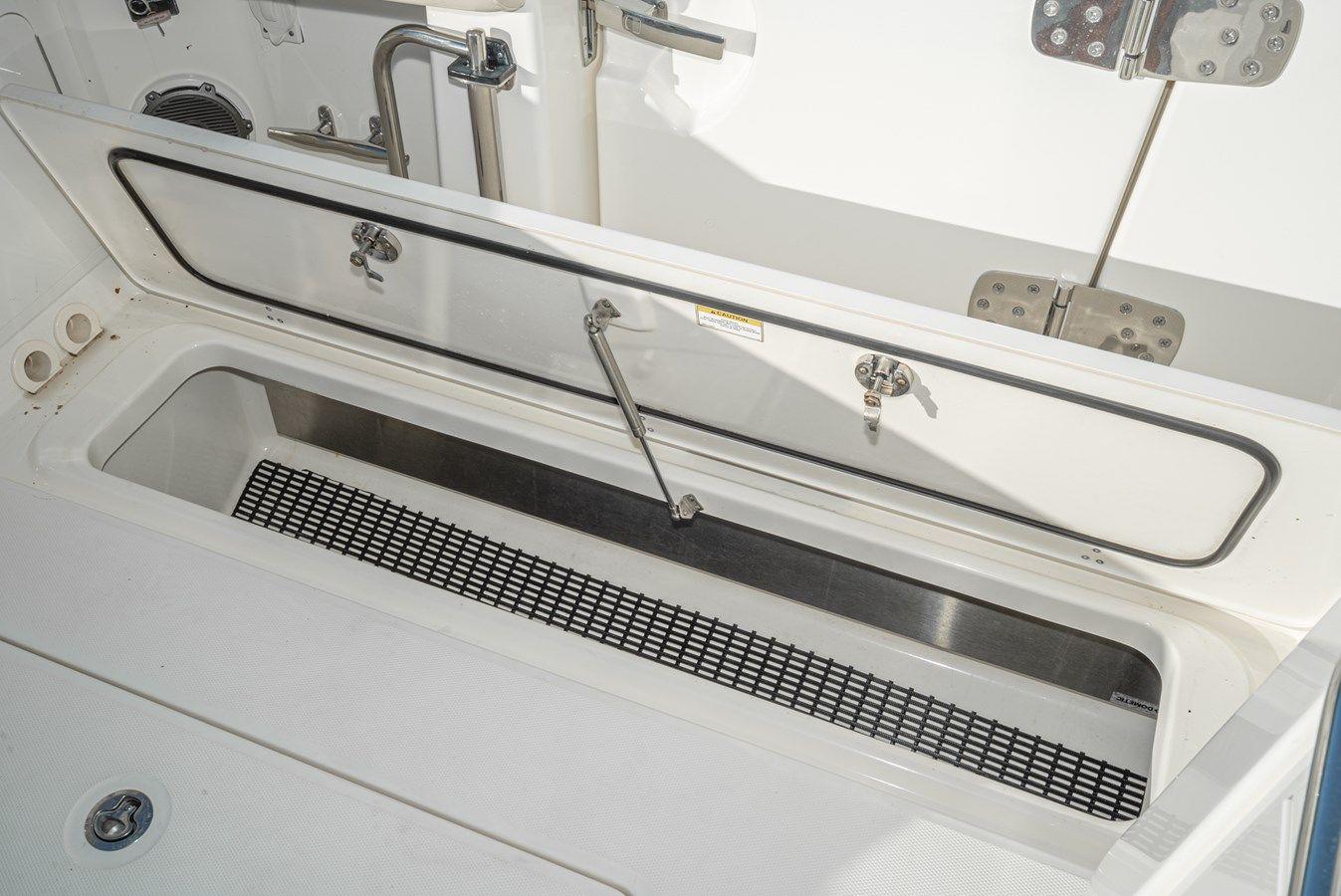 Buy a yacht Fast Cash - Boston Whaler