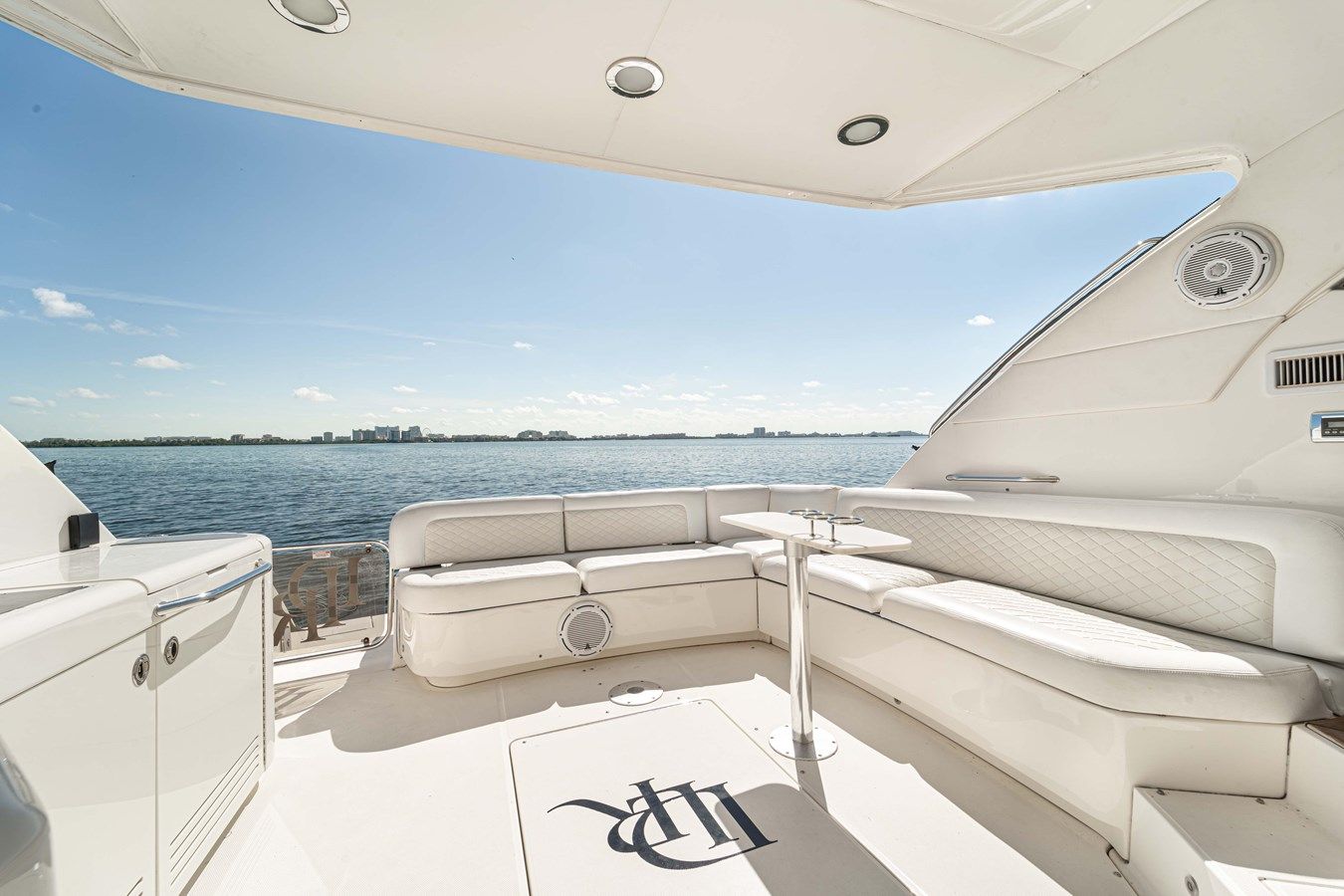 Купить яхту DELARON SUNDANCER 540 в Shestakov Yacht Sales